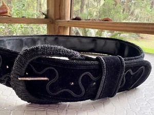 Vintage Corset Belt Women Medium Black Velvet Covered Buckle Stitching - Picture 1 of 12