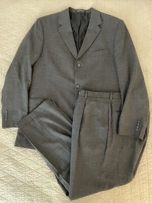 Traje de crepé de lana de 3 botones hecho en EE. UU. KENNETH COLE en gris talla 46 L Foto 1 de 4
