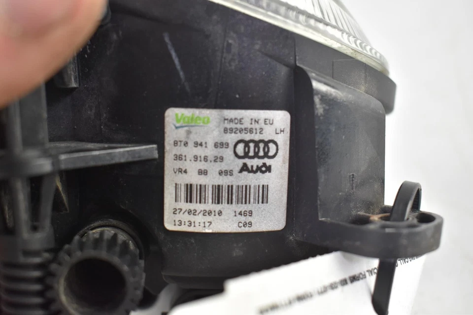 Luz de conducción usada se adapta a: Volkswagen Cc 2010 parachoques antiniebla montado grado A Foto 1 de 4