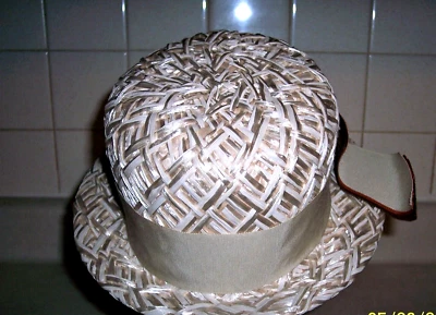 SOMBRERO DERBY PAJA RATÁN MARFIL EVELYN VERON VINTAGE DAMAS 22 CIR. Talla 7 Foto 1 de 4