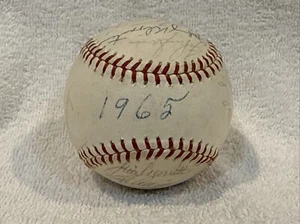 VINTAGE 1965 Minnesota Twins TEAM SIGNED Ball, Harmon Killebrew, Bob Allison!! - Picture 1 of 9