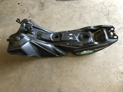 Tanque de gasolina Arctic Cat XF 7000 LXR CrossTour ZR Viper M 14 15 16 17 18 OEM Foto 1 de 3