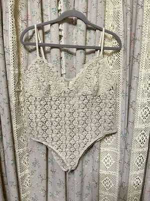 Nuevo con etiquetas Body de encaje de ganchillo crema para mujer XL floral Boho Cottagecore Festival Foto 1 de 4