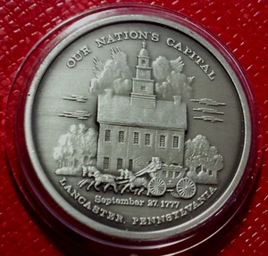 Moneda Club Rosa Roja 1977-Capital de Nuestra Nación Metal 1 OZ...999 Plata Antigua - Imagen 1 de 4