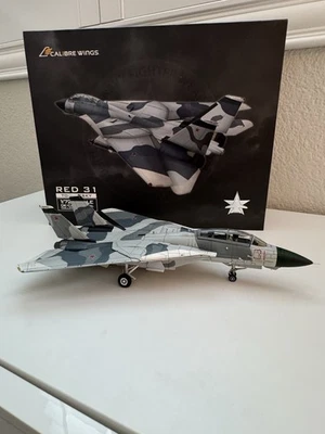 Calibre Wings 1:72 F-14A Tomcat USN VF-126 Bandits Red 31 / Tomcatsky Clean - Image 1 of 4