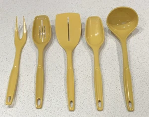 NOS Vintage Foley Nylon Kunststoff MCM Küchenutensilien Ernte Gold Gelb 5 Stck. - Bild 1 von 2