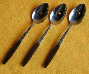 INTERPUR "INR2" Mid Century Modern ~ 3 TEASPOONS ~ Stainless ~ Japan ~ VGC - Picture 1 of 3