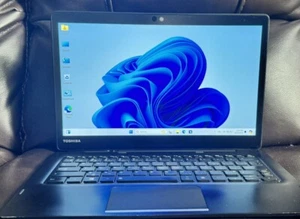 Toshiba Portege 2 en 1 X30T-E-Core i5-8250U 16 GB 512 GB 13,3"" Windows 11 - Imagen 1 de 8