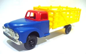 Vintage tinplate and plastic Bedford TJ 6 truck made in Portugal 1970's 9 - Picture 1 of 5
