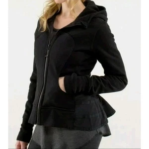 Y2K Lululemon Scuba Hoodie SE Ruffled Up Black Jacket Women’s 2 VGUC Rare - Bild 1 von 14