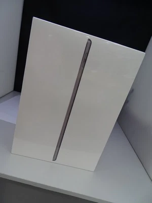 Apple IPAD (8TH GENERATION) A2428 32GB (21738 ELEC LY) - Image 1 of 4