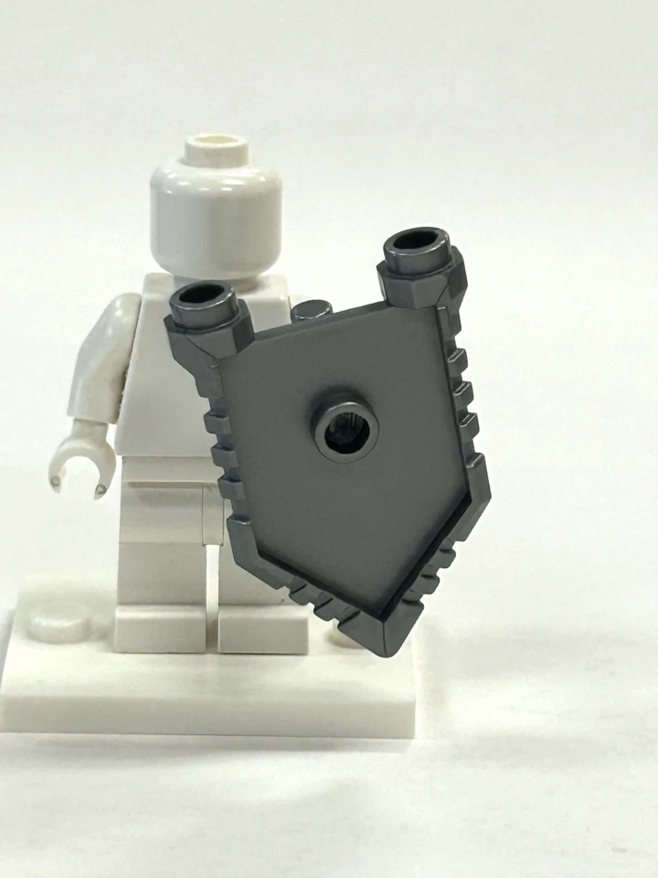 Lego Nexo Knights Escudo Plateado Plano Grande Foto 1 de 1