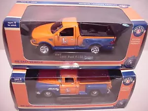 LIONEL 2 Pcs METAL 1997 FORD TRUCK & 1955 CHEVROLET TRUCK TRAIN SET READY MADE - Picture 1 of 1