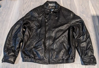 Chaqueta Bomber Hombre Flecha Cuero Genuino Negra Talla L Cremallera Completa Foto 1 de 4