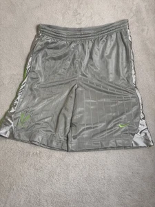 Pantalones cortos de baloncesto Nike para hombre medianos plateados grises rayas de vuelo - Imagen 1 de 13