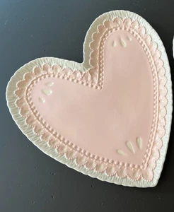 New Pottery Barn Scalloped Edge Heart Stoneware Platter (Shv11L) - Picture 1 of 9