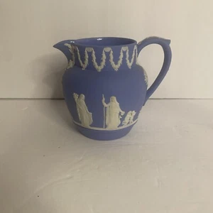 Vintage Wedgwood blau Jasperware 4,25" Milchkännchen Krug klassisch Biskuit - Bild 1 von 5