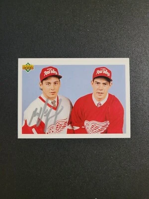 1991-92 Upper Deck Martin LaPointe Red Wings Auto Autographed Signed Card - Image 1 of 2