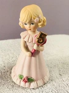 Enesco Growing Up Birthday Girls Age 5 Blond Hair MAX3805 - Picture 1 of 7