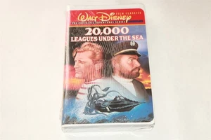 20,000 LEAGUES UNDER THE SEA - Disney Clamshell - VHS NEW/SEALED - Picture 1 of 1