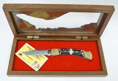 Navaja de bolsillo plegable BUCK 110 Michael Prater Poni pintada con caja y certificado de autenticidad Foto 1 de 4