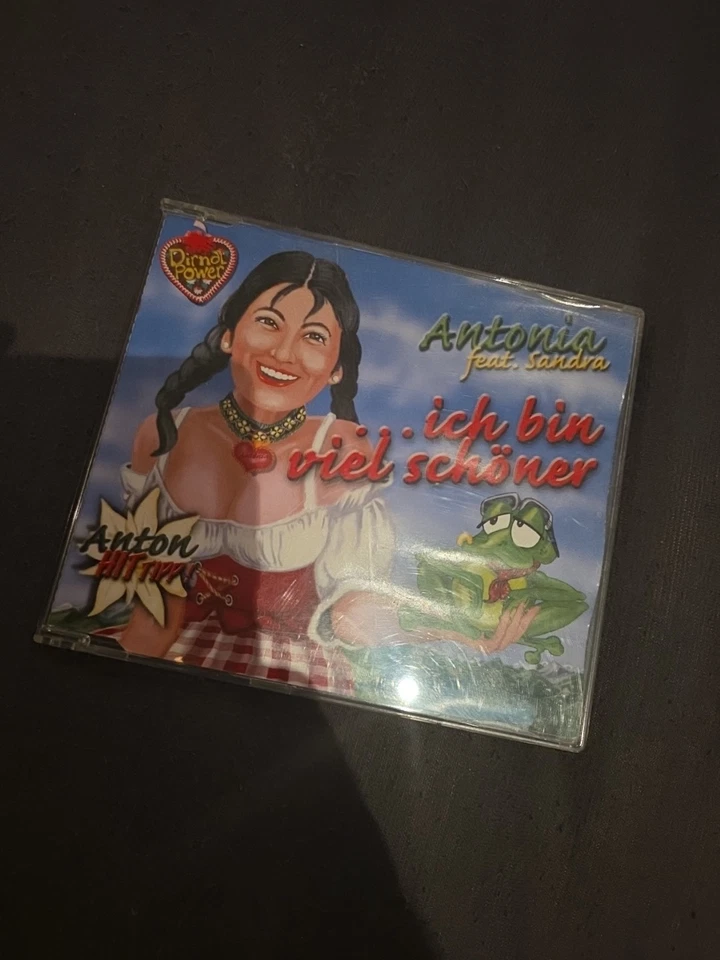 Antonia feat. Sandra - Ich bin viel schöner (Maxi-CD 2000) - Bild 1 von 1