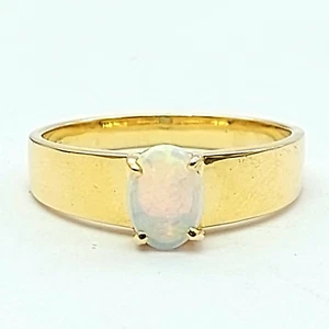 Ladies Yellow Gold 14ct (585, 14k) Solitaire White Oval Opal Ring - Picture 1 of 8