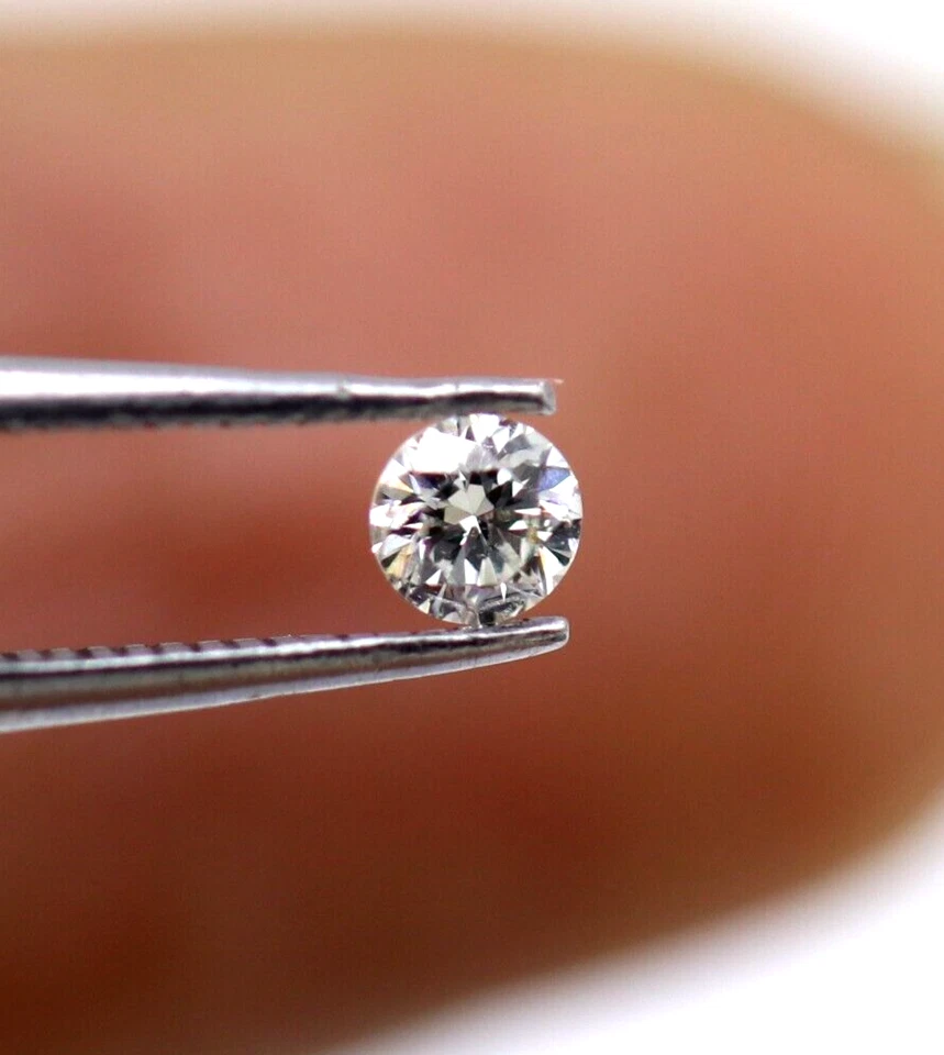 Certified 0.07 Carat G/VVS1 Grade Lustrous Natural Loose Diamond Round Cut - Image 1 of 4