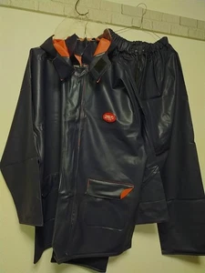 heavy and thick navy and red PVC vinyl rainsuits set jacket and pants - Picture 1 of 20