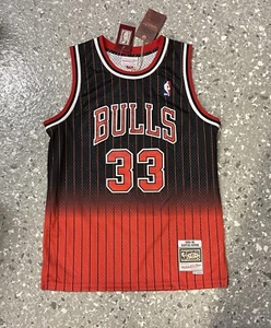 Scottie Pippen Chicago Bulls Mitchell & Ness Swingman Jersey Youth XL New w/ Tag - Picture 1 of 5
