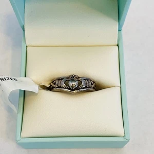 Solvar Failte Sterlingsilber Herz Ring Claddagh Design Damengröße 6 NEU - Bild 1 von 5