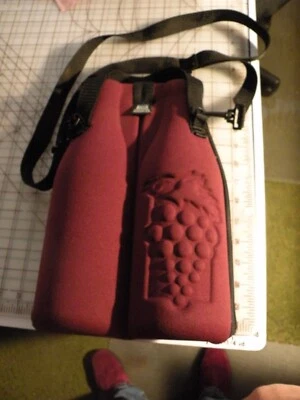 SOPORTE DE VIAJE PARA VINO SURF TO SUMMIT DOBLE AISLAMIENTO CON CORREA COLOR VINO TINTO Foto 1 de 3