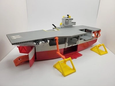 Galoob Micro Machines 航空母舰玩具套装底座带盒老式 1988 — 第 1/4 张图片