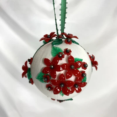 De Colección Push Pin Bola de Navidad Adorno Blanco Rojo Plástico Flores Satinado Hecho a Mano Foto 1 de 4