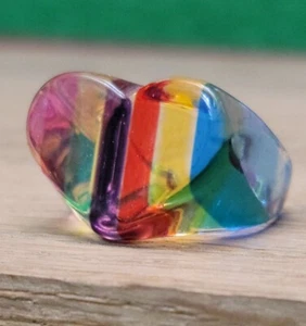 Clear Rainbow Heart Shape Chunky Wide Acrylic Lucite  Ring  Retro 80's - Size 6 - Picture 1 of 19