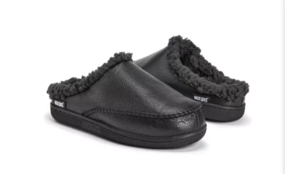 Zapatillas zueco de cuero sintético negras talla mediana 10-11 MUK LUKS para hombre Foto 1 de 4