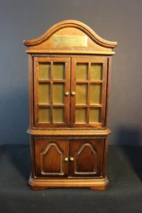 Doll House - China Cabinet/hutch - By Heritage House - Music Box - 1/12 - Picture 1 of 7