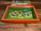 * RAR! Dribbel Boys Diorama mit Poster/Spielplan  ei ferrero