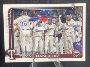 2025 Topps Serie 2 Baseball Texas Rangers American League Globe Life Field - Bild 1 von 2