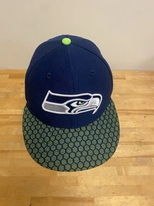 New Era 59FIFTY Seattle Seahawks Fitted 7 1/4 Cap Hat Geometric Visor - Picture 1 of 14