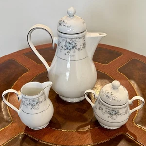 Oneida China Ireland Erede Caffettiera, Zuccheriera e Cremera ARTE Fiori - Foto 1 di 8
