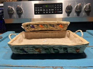 2 Nesting Vintage Wicker (Pyrex) Casserole Carrier/Holders Raffia Lined Baskets - Picture 1 of 6