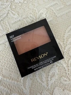 Revlon Powder Blush in shade 007 Melon Drama  (5g) - Image 1 of 2