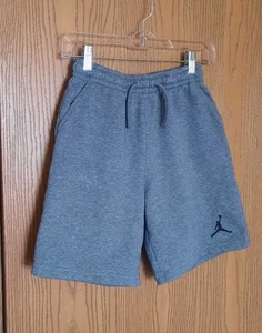 Jordan Boys Gray Fleece Sweat Shorts Size Large - Picture 1 of 10