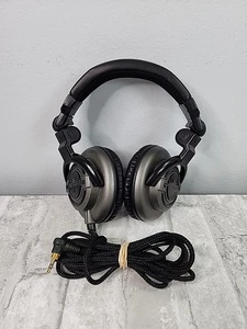 Equation Audio RP-20 DJ Monitoring Headphones 50mm Drivers 10 Hz-22 kHz 32 Ohms - Picture 1 of 12