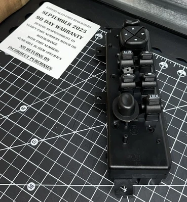 Jeep Grand Cherokee 1999 2004 OEM interruptor de ventana de puerta del conductor 5JM60DX9AB bonito Foto 1 de 4