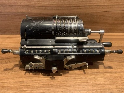 Antigua calculadora de molinete Lipsia - mecánica alemana de los años 20 - totalmente funcional Foto 1 de 4