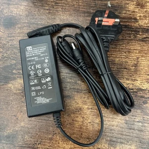 Original Channel Well Technology CWT AC Adapter CAE060192-VI 19,0V, 3,16A, 60W - Bild 1 von 4