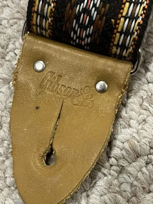 Винтажный кожаный тканый гитарный ремень 1970-е Gibson (p) - Изображение 1 из 4