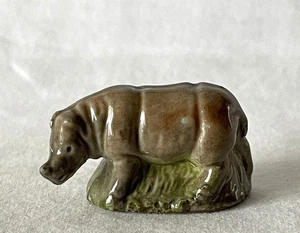Estatuilla vintage de adorno de rinoceronte de cerámica de porcelana Wade Whimsies #24-938 - Imagen 1 de 8